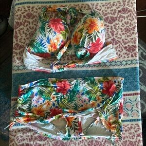 Time and Tru Floral Bikini Set - Multicolor